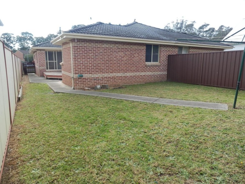 2/115 Saywell Road, Macquarie Fields NSW 2564