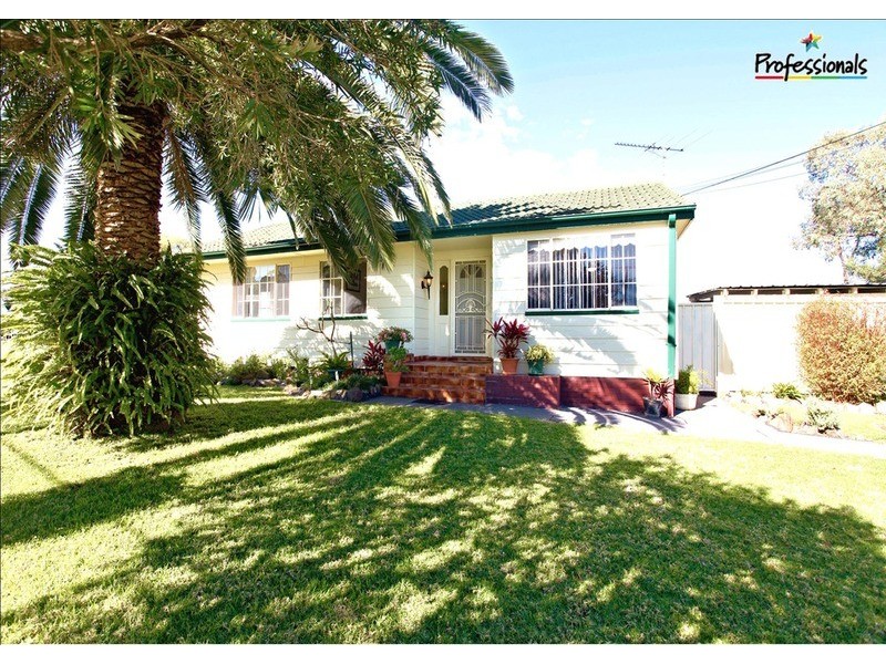 52 Morison  Drive, Lurnea NSW 2170