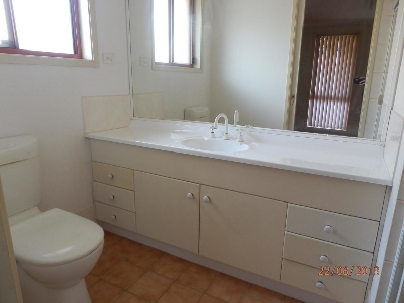 24 McCredie Drive, Horningsea Park NSW 2171