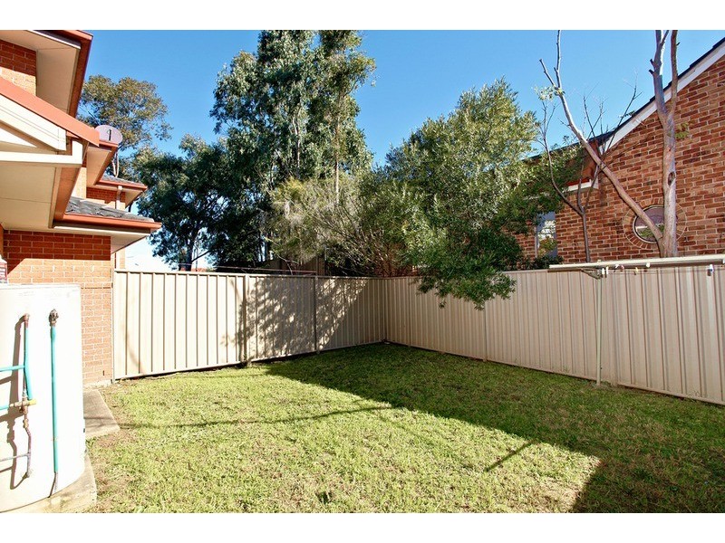 12/14 Pine Road, Casula NSW 2170