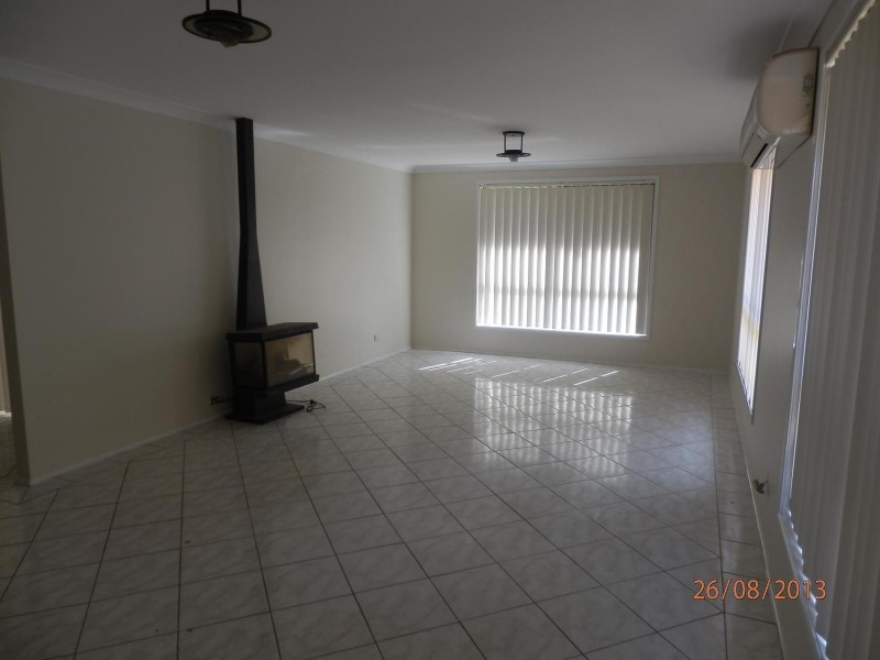 27 Hilton Crescent, Casula NSW 2170