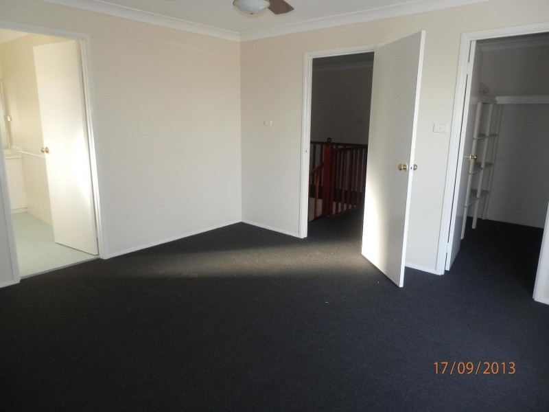 27 Hilton Crescent, Casula NSW 2170