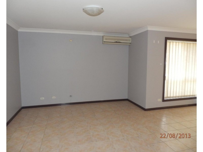 22B Kitson Way, Casula NSW 2170