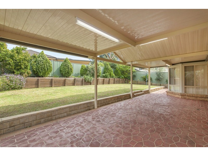 4 Cleary Place, Casula NSW 2170