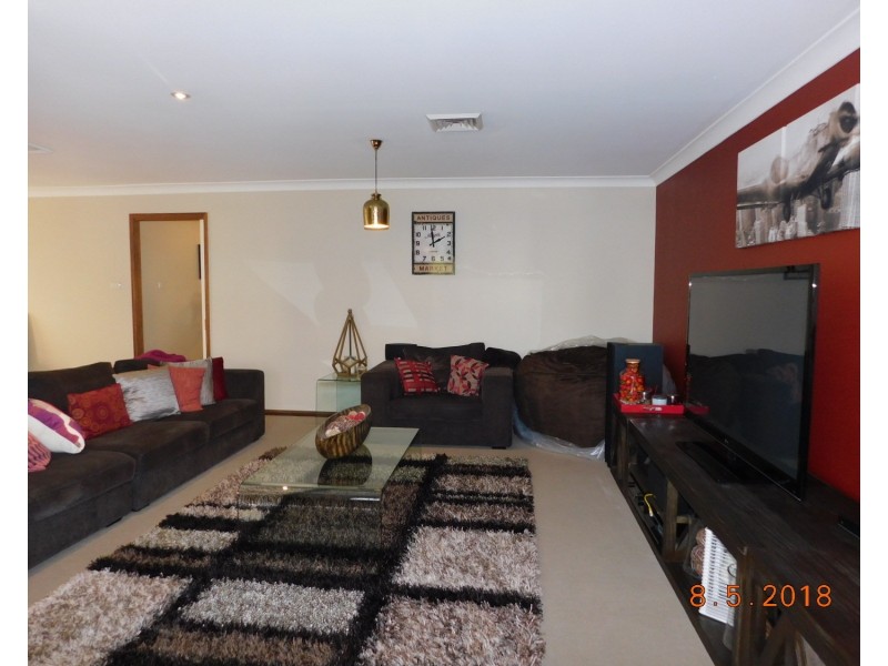 41 Pine Road, Casula NSW 2170