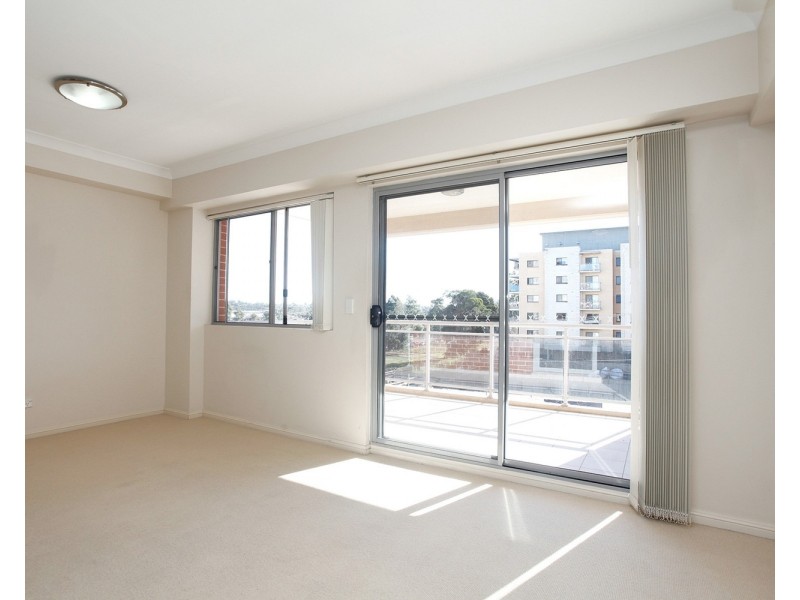 9/8-10 Lachlan Street, Liverpool NSW 2170