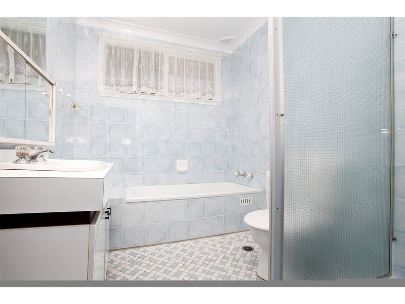 20 Augusta Street, Casula NSW 2170