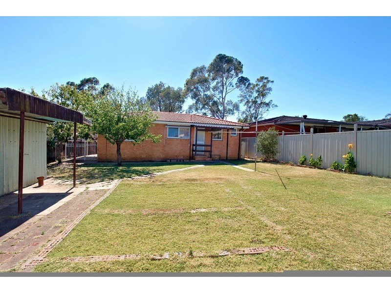 20 Augusta Street, Casula NSW 2170