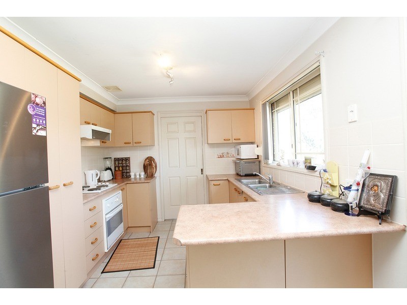 15 Clune Close, Casula NSW 2170