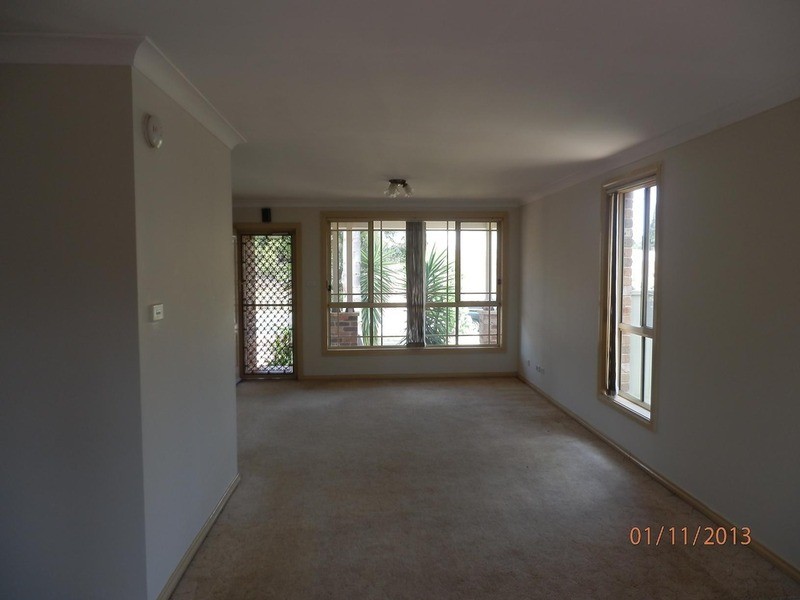 1/13 Wattle Road, Casula NSW 2170