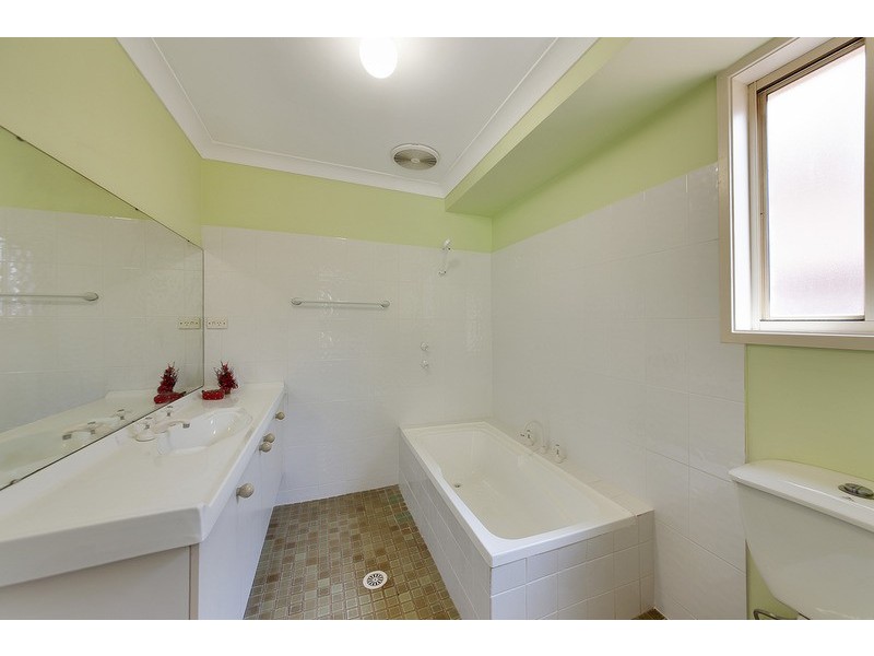 18 Guise Avenue, Casula NSW 2170