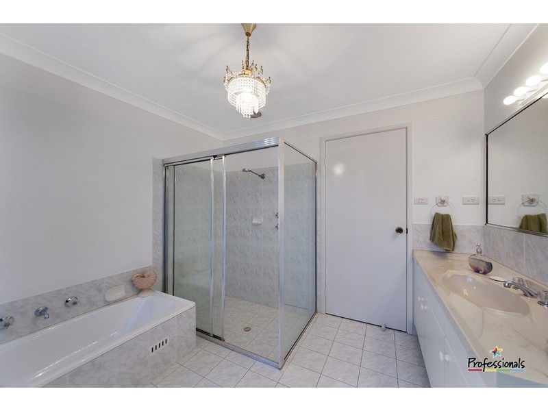 40 Strawberry Road, Casula NSW 2170