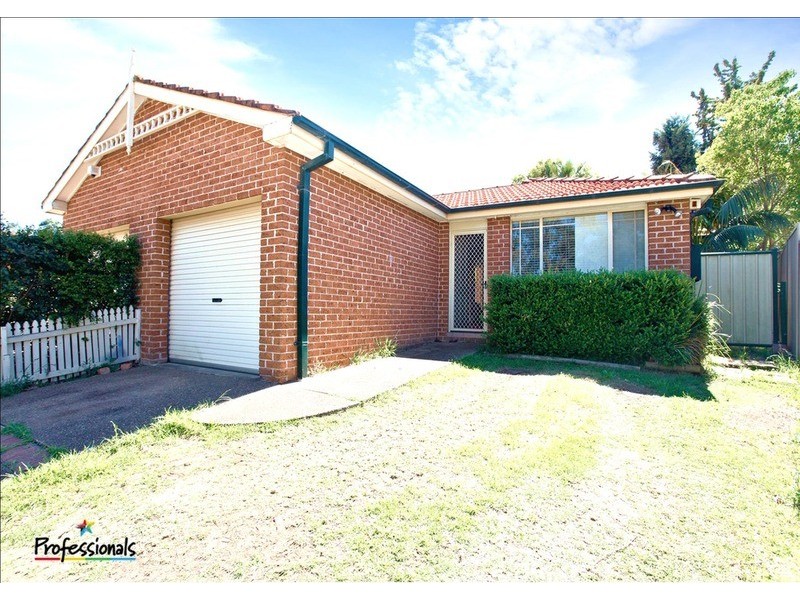 11B Boldrewood Avenue, Casula NSW 2170