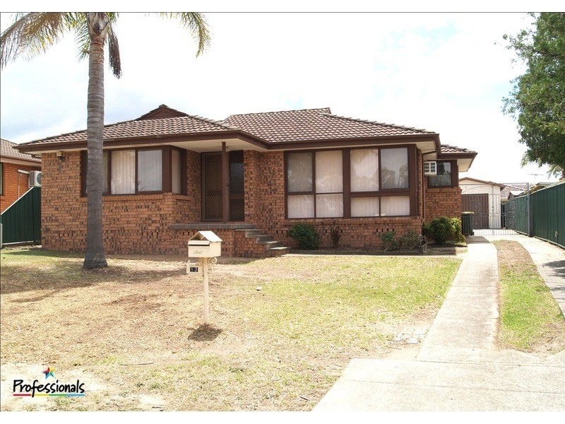 52 Foveaux  Avenue, Lurnea NSW 2170