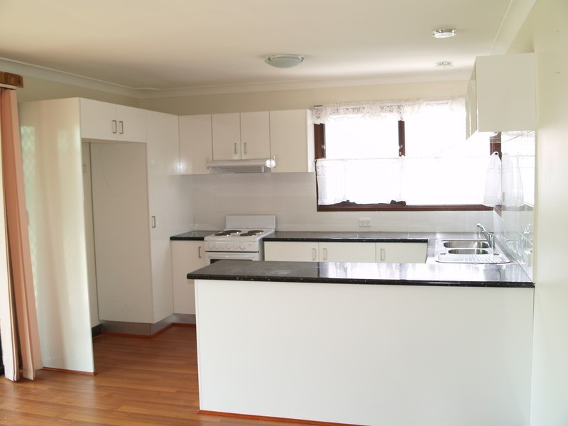 52 Foveaux  Avenue, Lurnea NSW 2170