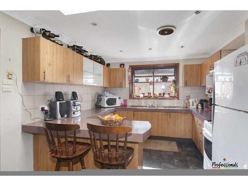 17 Grose Avenue, Lurnea NSW 2170