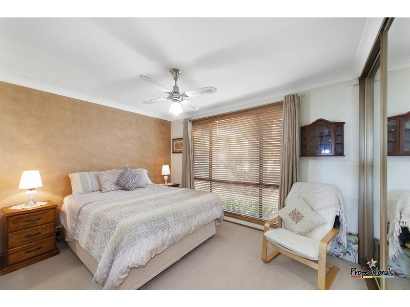 42 Canberra  Avenue, Casula NSW 2170