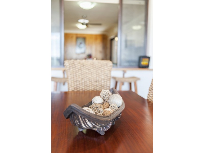 42 Canberra  Avenue, Casula NSW 2170