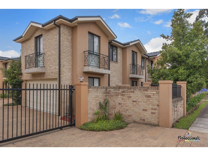 4/19 Myall Road, Casula NSW 2170