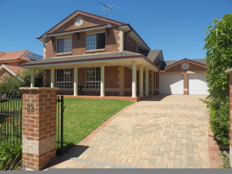 32 Kitson Way, Casula NSW 2170