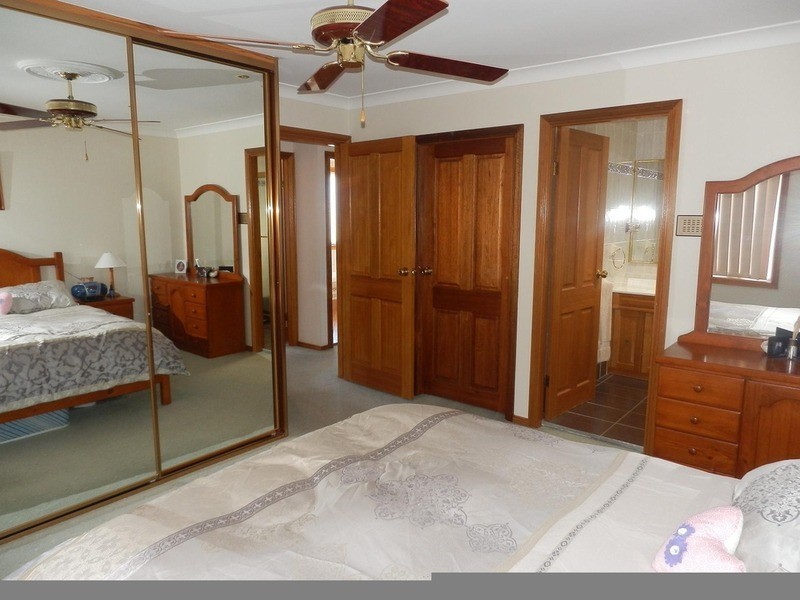 32 Kitson Way, Casula NSW 2170