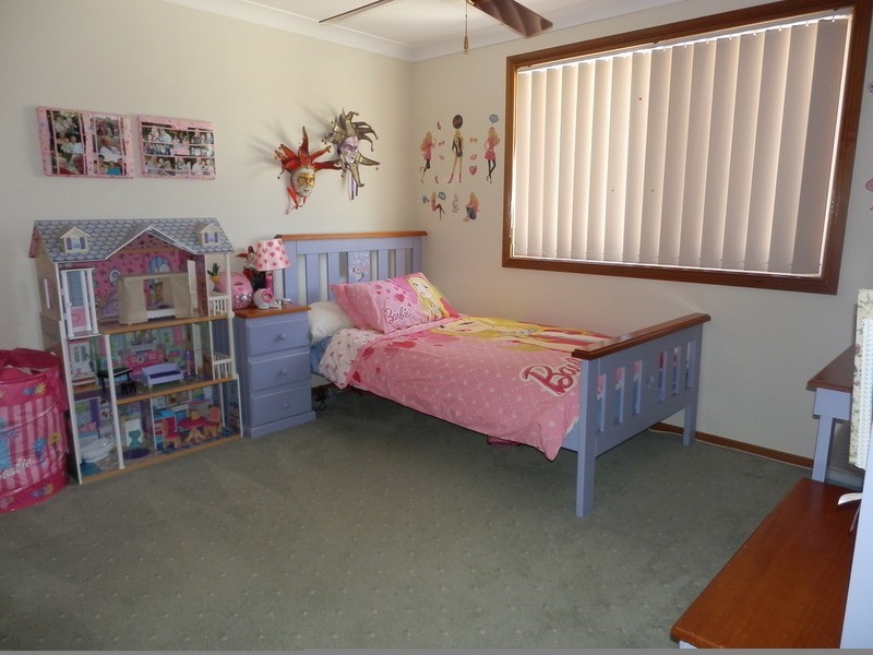 32 Kitson Way, Casula NSW 2170