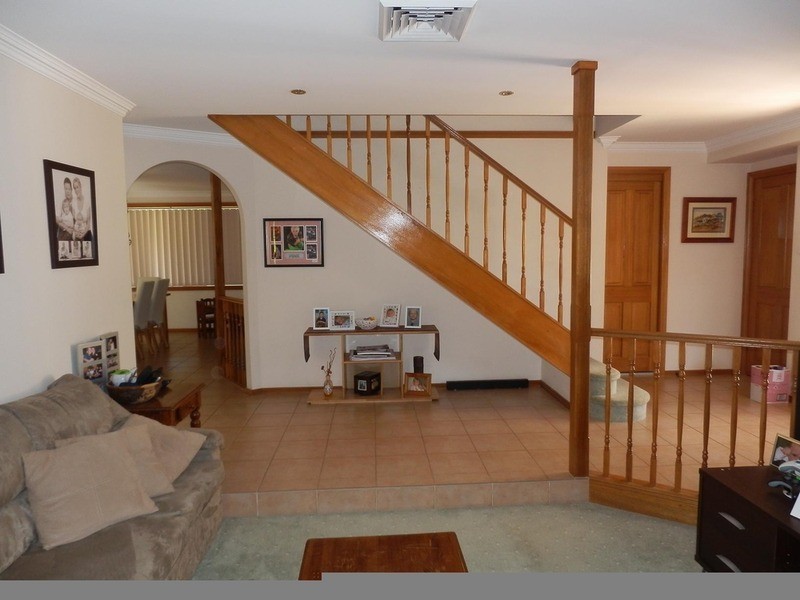 32 Kitson Way, Casula NSW 2170