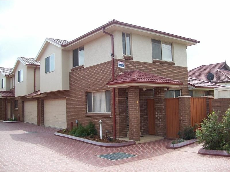 1/19-21 Marsh Parade, Casula NSW 2170