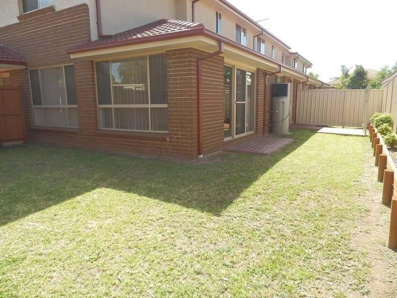 1/19-21 Marsh Parade, Casula NSW 2170