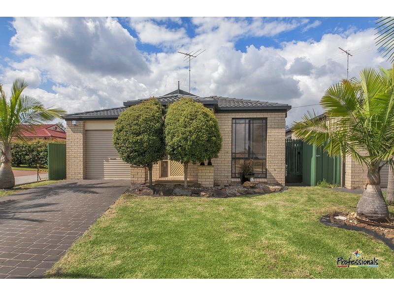 20 Erin Place, Casula NSW 2170