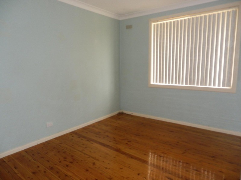 9 Taloma Avenue, Lurnea NSW 2170