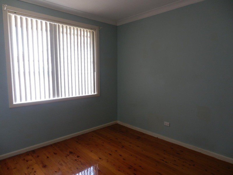 9 Taloma Avenue, Lurnea NSW 2170