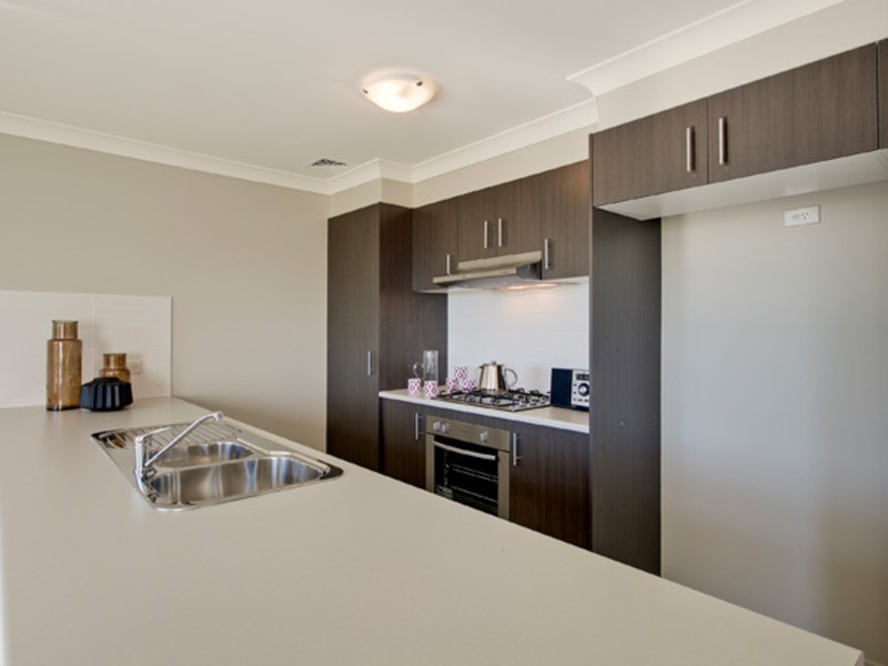 41 Ingleburn Gardens Drive, Glenfield NSW 2167