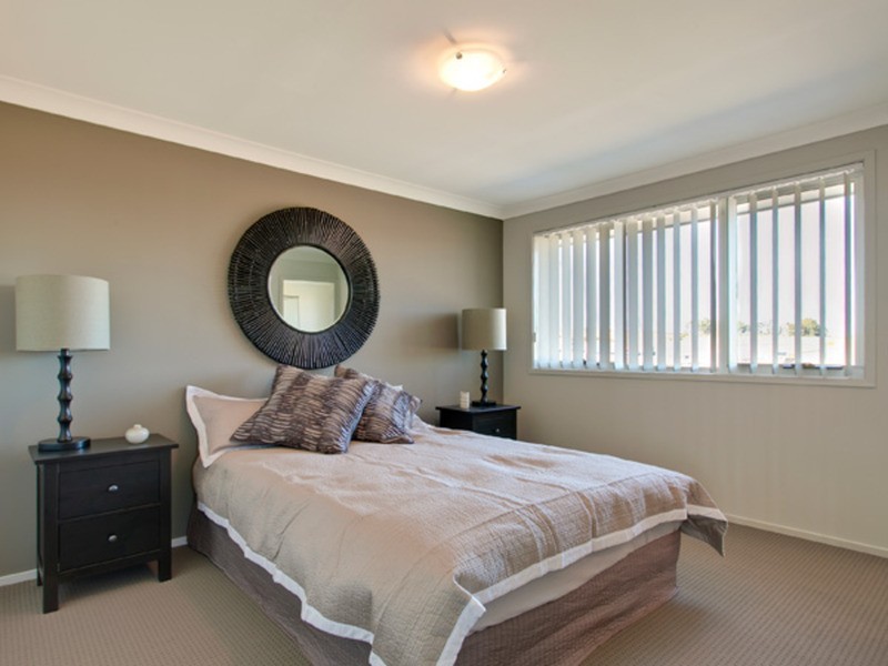 41 Ingleburn Gardens Drive, Glenfield NSW 2167