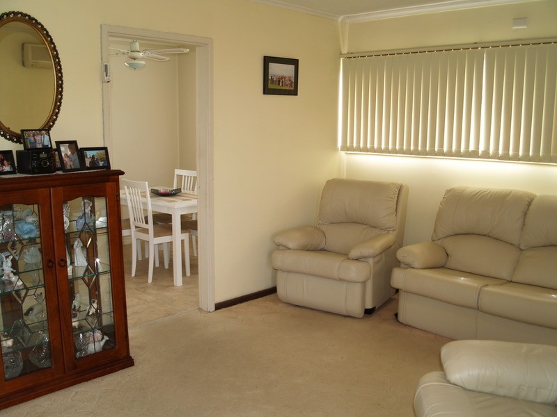 17  Fitzpatrick  Crescent, Casula NSW 2170