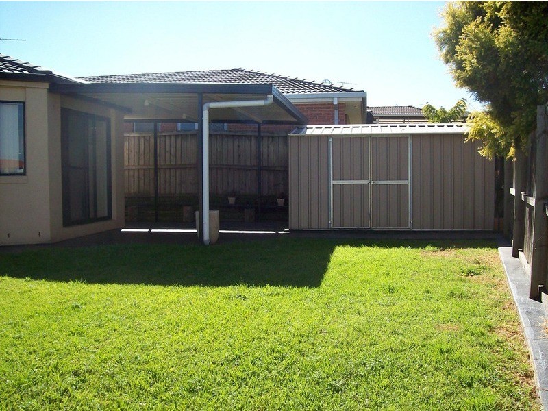 1 Gladstone Close, West Hoxton NSW 2171