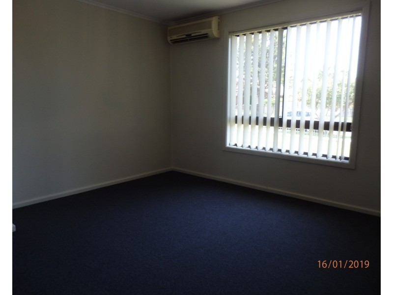 16 Humphreys Avenue, Casula NSW 2170