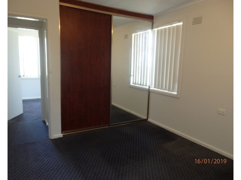 16 Humphreys Avenue, Casula NSW 2170