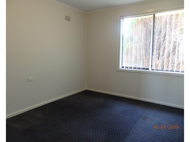 16 Humphreys Avenue, Casula NSW 2170