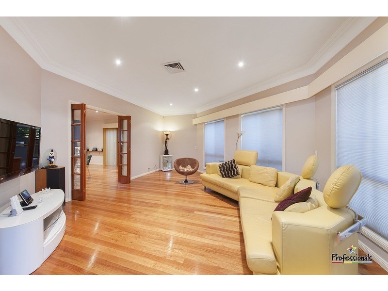 6 Rosewood Avenue, Prestons NSW 2170