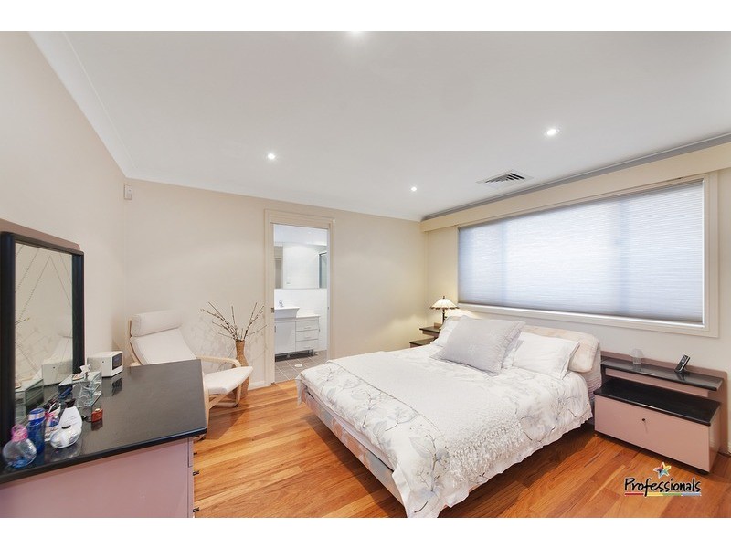 6 Rosewood Avenue, Prestons NSW 2170