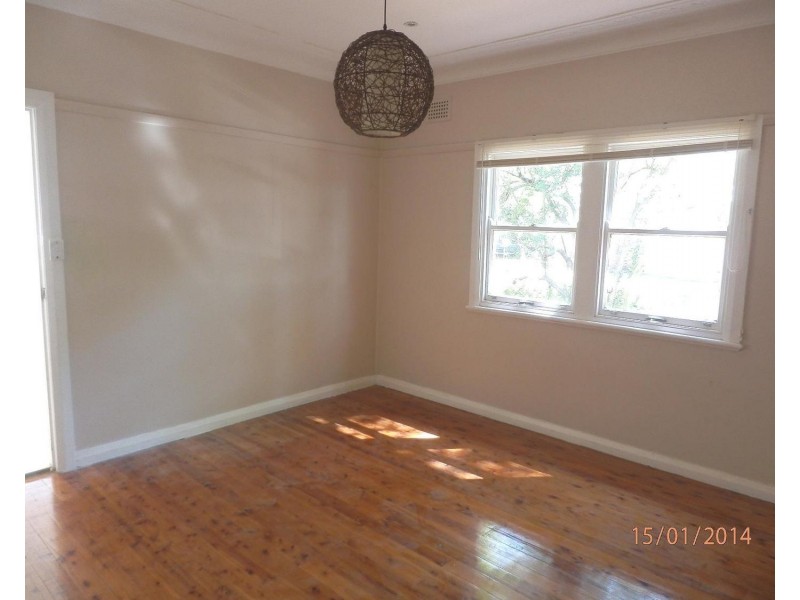 18 Dunmore Avenue, Casula NSW 2170