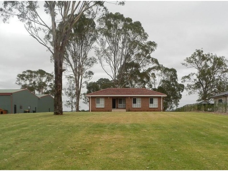 37 Barry Avenue, Catherine Field NSW 2557