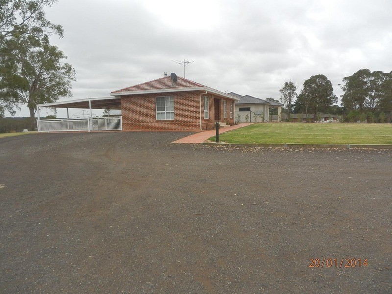 37 Barry Avenue, Catherine Field NSW 2557