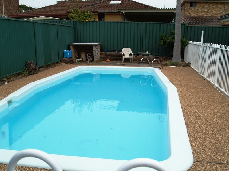 33 Grevillea Crescent, Prestons NSW 2170