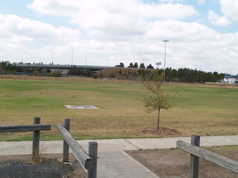 33 Grevillea Crescent, Prestons NSW 2170