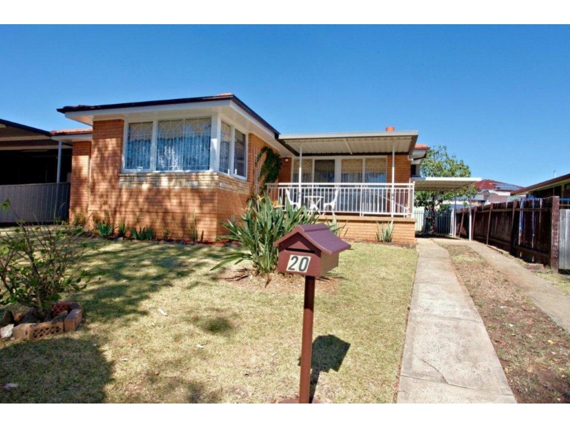 20 Augusta Street, Casula NSW 2170