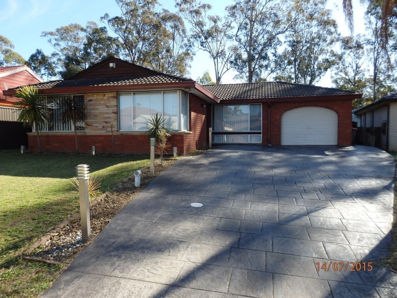 18 Brigalow Avenue, Casula NSW 2170