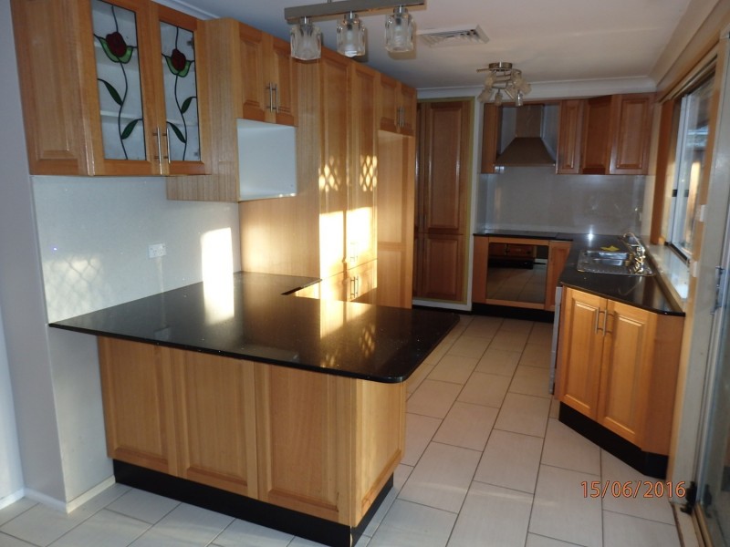 18 Brigalow Avenue, Casula NSW 2170