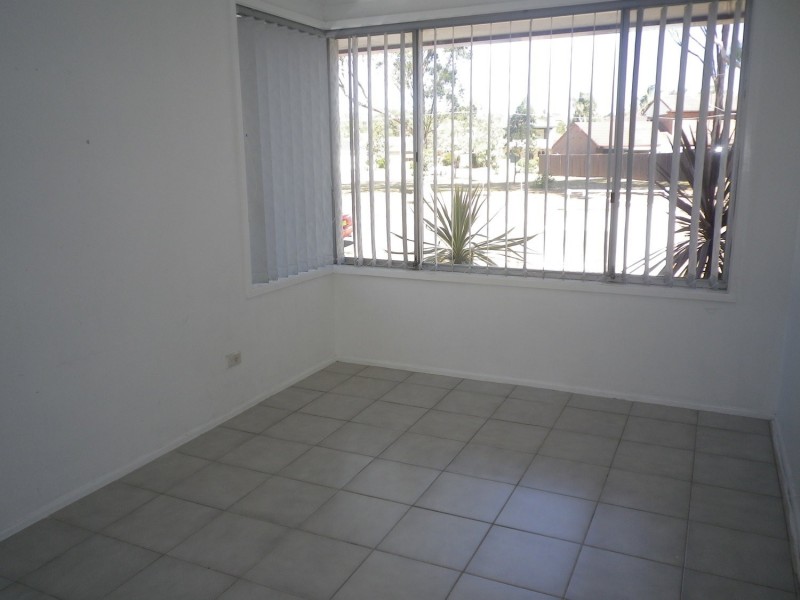 18 Brigalow Avenue, Casula NSW 2170